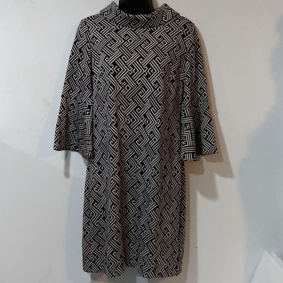 Tyler Boe Tunic Cowl Neck Bell Sleeve Geometric Print Dress Size Small - Picture 1 of 10